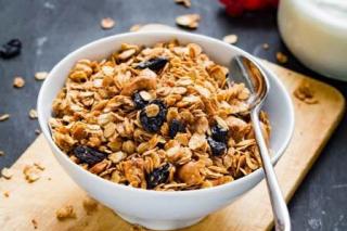 Granola  de Uva Passa Armazém Tunis EM PRODUÇÃO